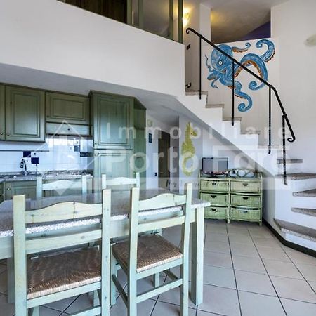 18 Baia Faro - Grazioso Bilocale Mansardato A Baia Del Faro Палау Екстериор снимка